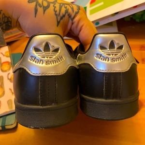 ADIDAS Stan Smith Black and Silver Sneaker